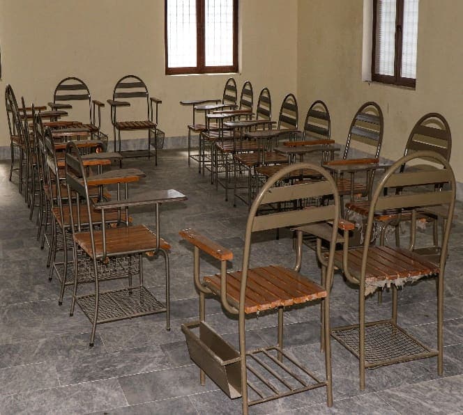 A furnished classroom at Al-Asar Degree College